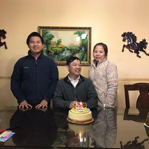 Meet your Posher, Trinh